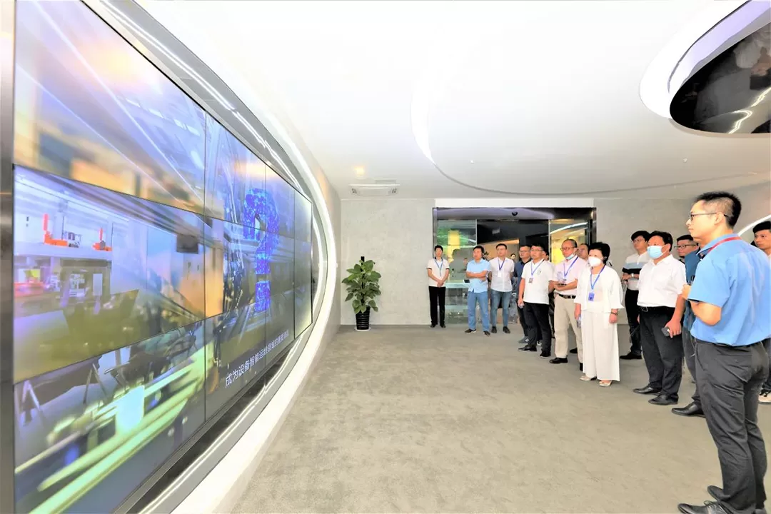 Representatives of Hundreds of Leading Iron and Steel Enterprises Organized to Visit RONDS