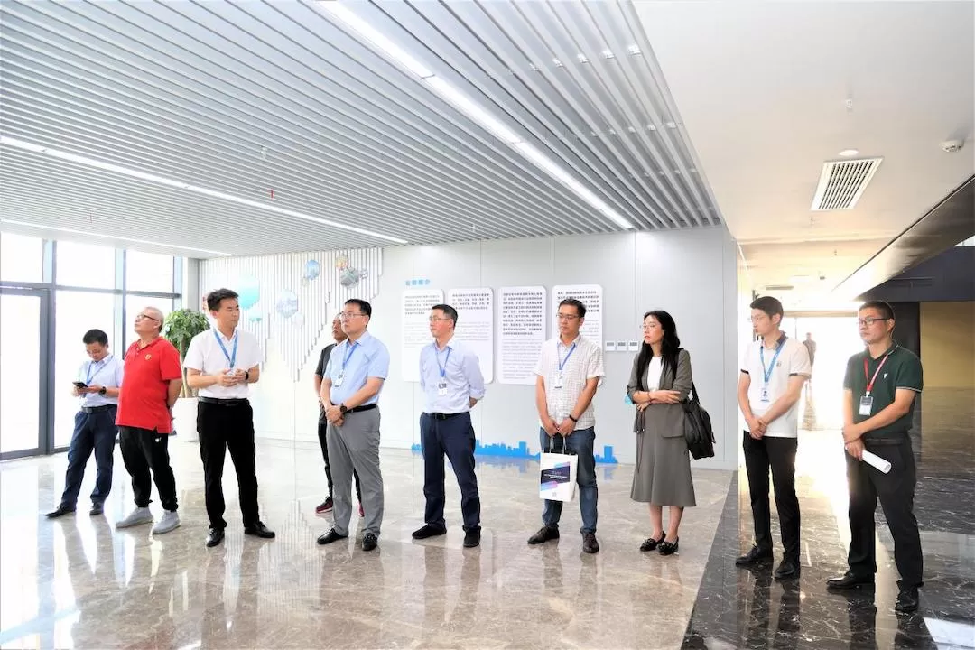 Representatives of Hundreds of Leading Iron and Steel Enterprises Organized to Visit RONDS
